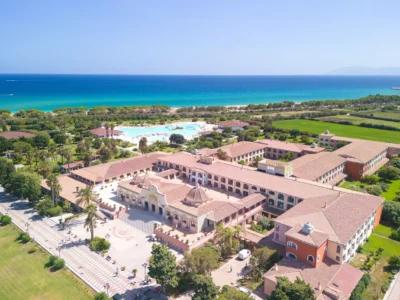 vista_aerea_marina_beach_resort_orosei